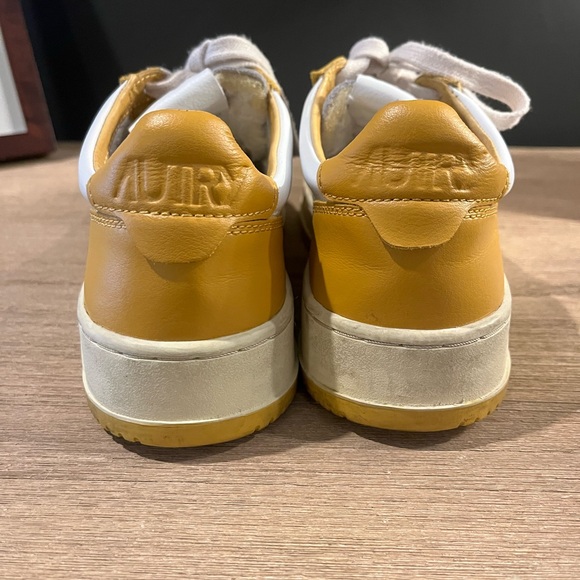 Autry Medalist Low Bicolor Sneakers In White And Lemon  Autry Yellow and White Sneakers